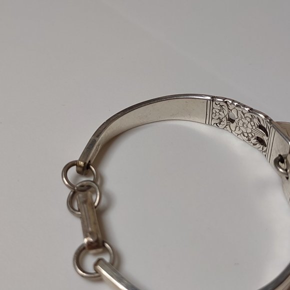 5 1/2 Inch Small Flatware Bracelet - Picture 7 of 10